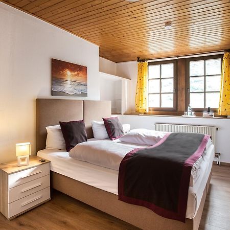 Ellenzer Goldbaeumchen Hotell Exteriör bild