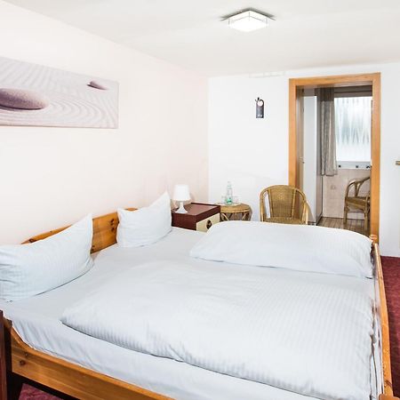 Ellenzer Goldbaeumchen Hotell Exteriör bild