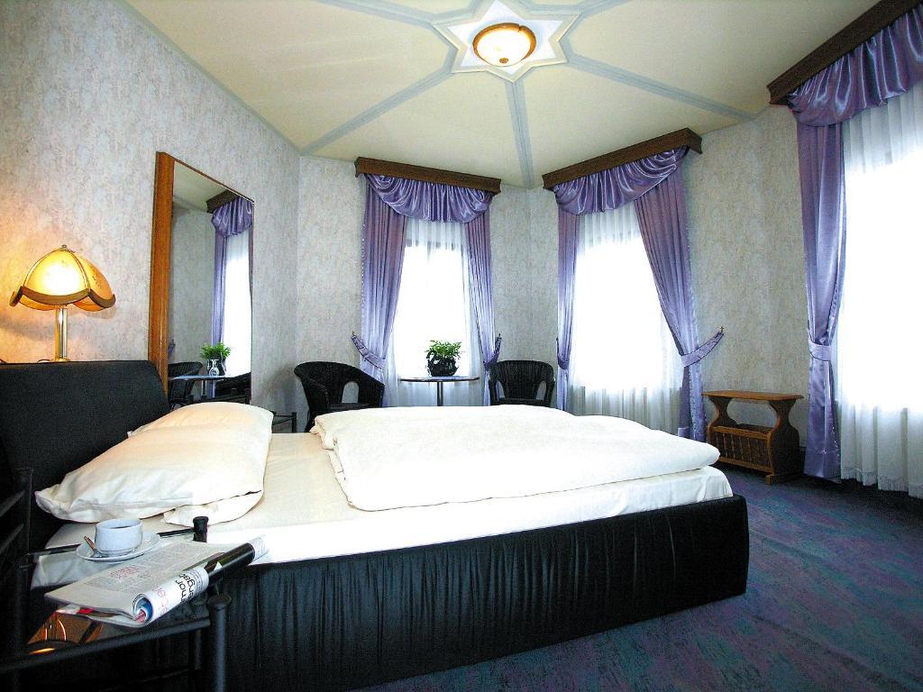 Ellenzer Goldbaeumchen Hotell Exteriör bild