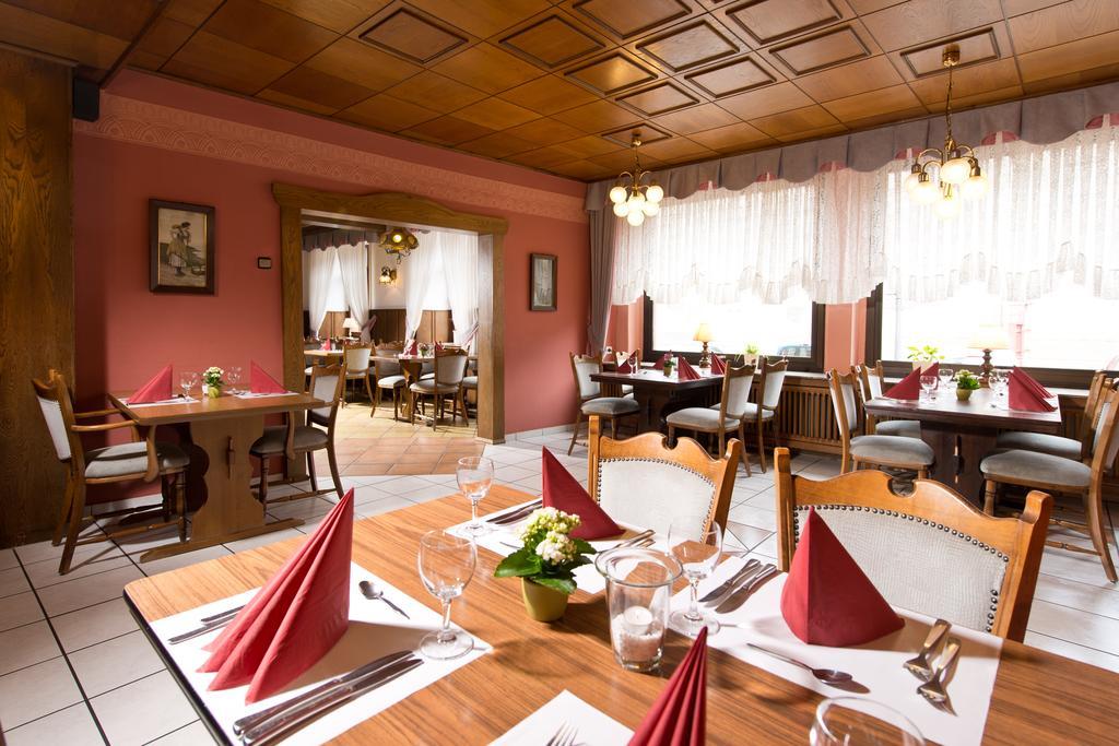 Ellenzer Goldbaeumchen Hotell Exteriör bild
