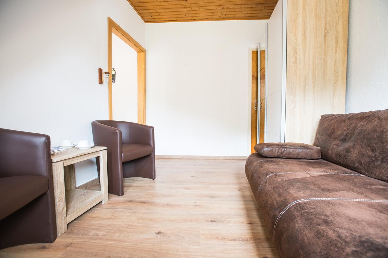 Ellenzer Goldbaeumchen Hotell Exteriör bild